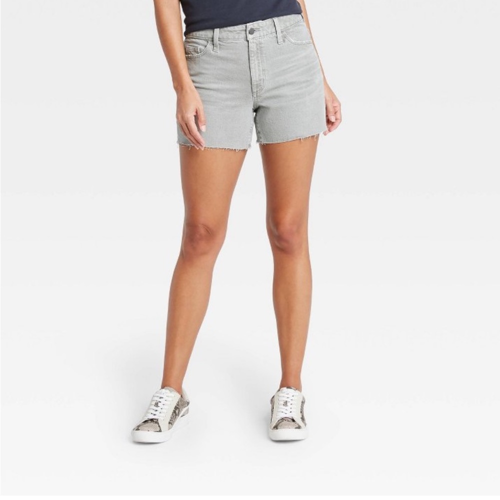 Universal Thread Vintage Stretch Olive Color Shorts. Size 6/28